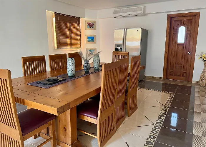 Side-villa Sharm-family Vacation Sleeps 10 *